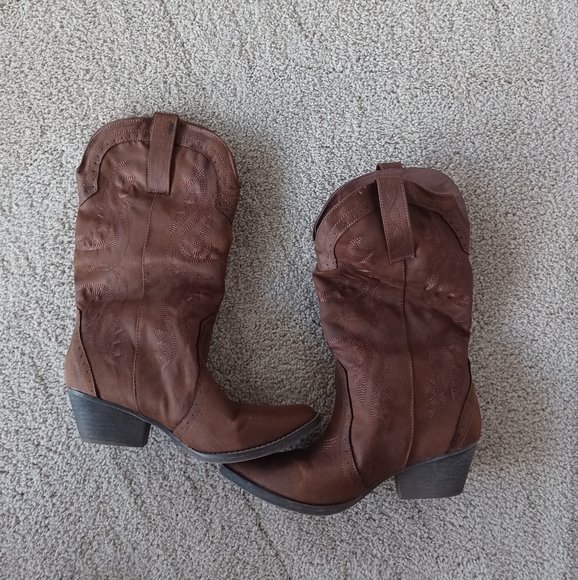 Rampage Shoes - Rampage brown boots